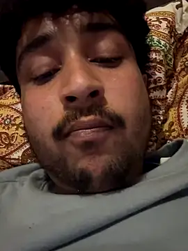 ythakran1108's cam snapshot