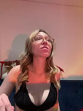 ReenKitty live sex cam
