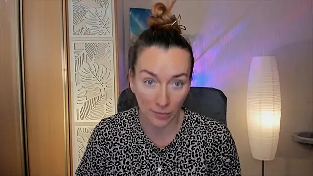 RebeccaMartinez live sex cam