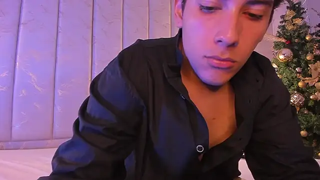 TheoHart_ live sex cam