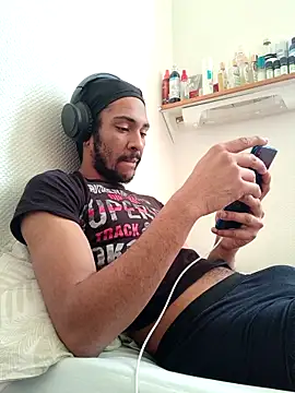 Mikaaa97 live sex cam