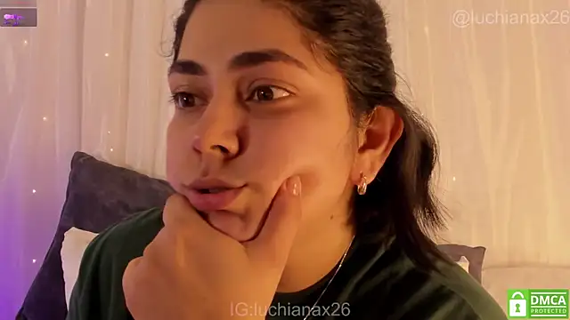 lucy26_'s cam snapshot