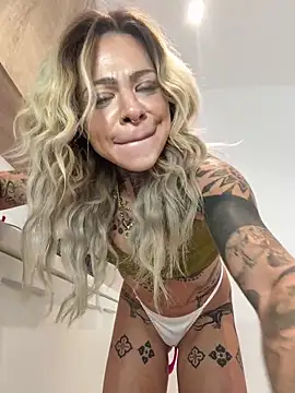 Divina_X_ live sex cam