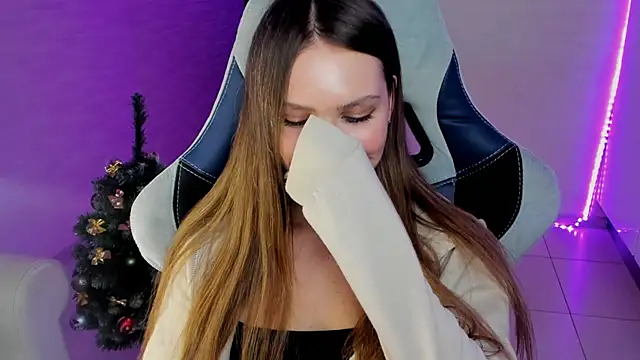 yourArya's cam snapshot