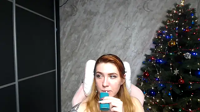 Reginasmilee's cam snapshot