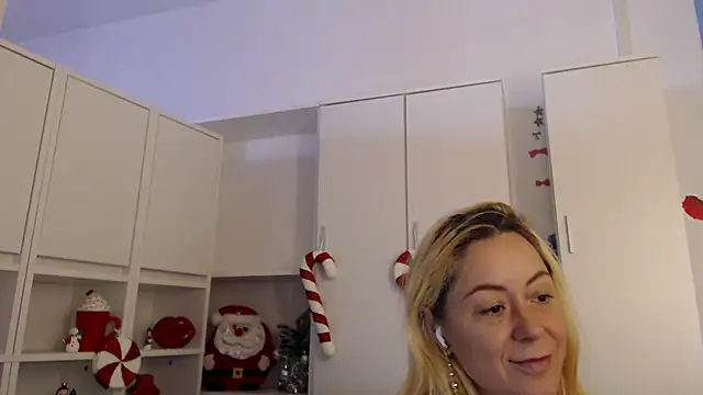 _karolynesyera_ live sex cam