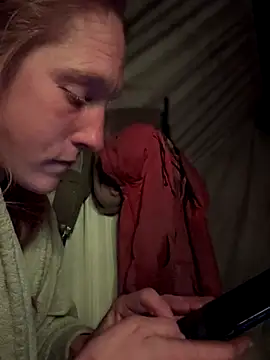 GoldenFlameGoddess's cam snapshot