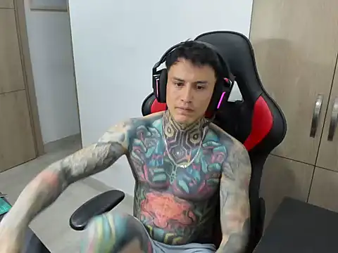 Chrissblack live sex cam