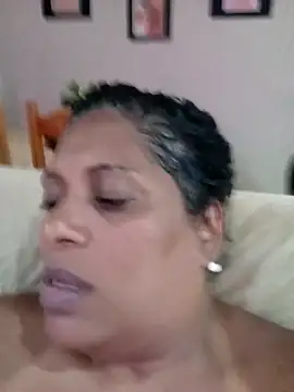 Maliaebonyfetish's cam snapshot