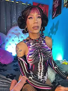 Naugth_channel_ts live sex cam