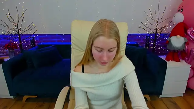 Alina_Blonde's cam snapshot