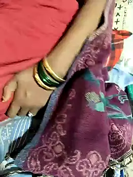 POOJACOUPLE's cam snapshot