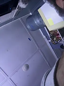 sexyhotstud12 live sex cam