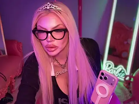 bimbotwerkqueen live sex cam