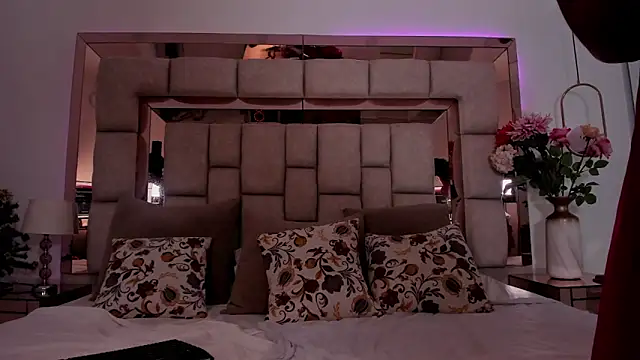 karolebonyy's cam snapshot