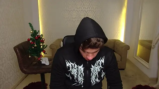 MaxKaiden live sex cam