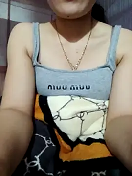 LucyyLy's cam snapshot