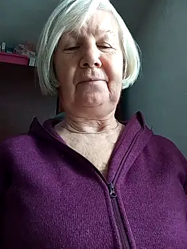 KlaudiaDarling's cam snapshot