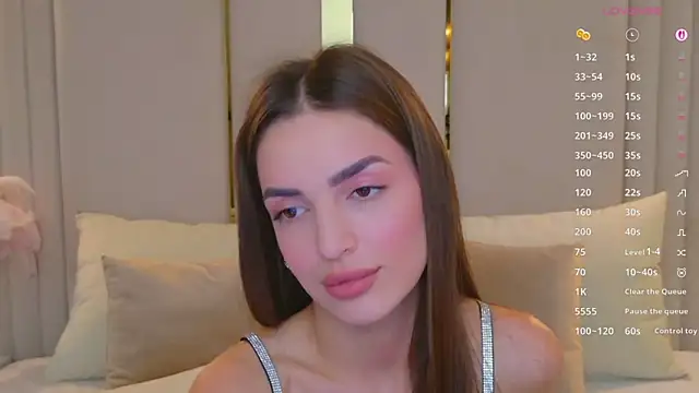 BellaHalles live sex cam