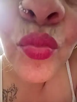 Abby-Blonde's cam snapshot