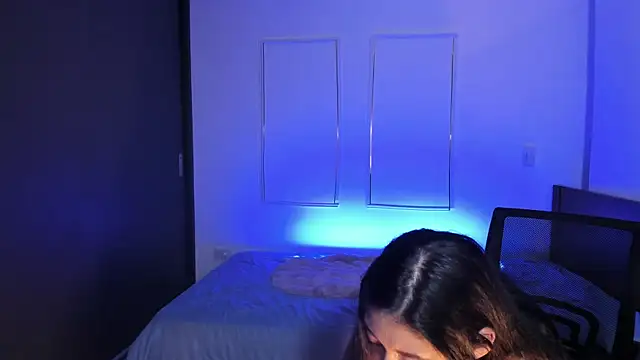 MeganWhite3 live sex cam