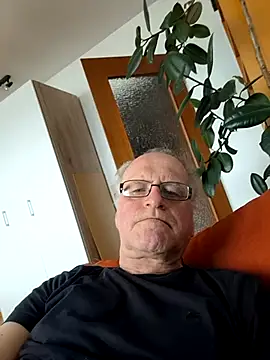 Schokolade1970 live sex cam