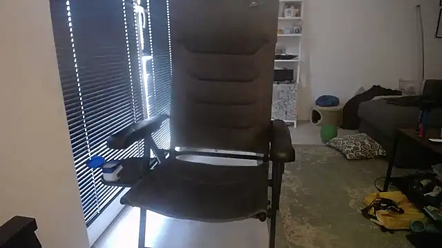 P4RtYBOII92 live sex cam