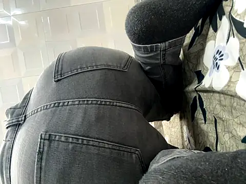 miss_moonikaa's cam snapshot