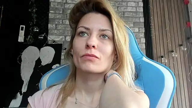 karo123421's cam snapshot