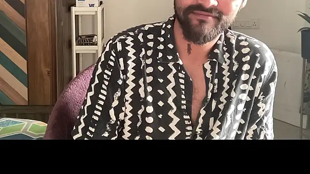 MakeMeAwareAah's cam snapshot