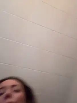 greedybratt's cam snapshot