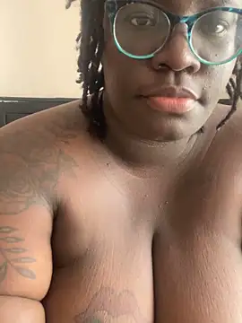 Toomuch_Squirt live sex cam