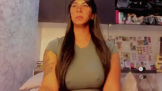 MsHugecockGoddess live sex cam