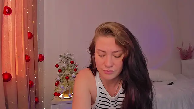 MiaKhallirae's cam snapshot