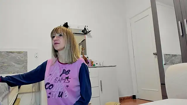 anisialuna_'s cam snapshot