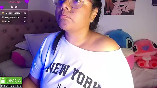 KittyHot20 live sex cam