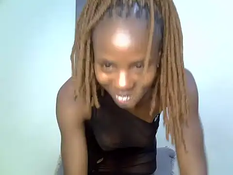 Miss_Lunar's cam snapshot