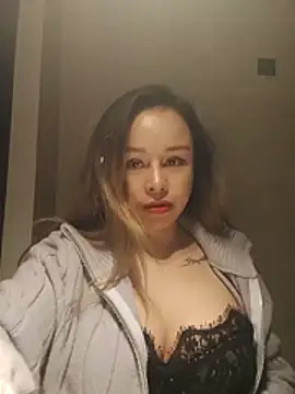 Christine-le1 live sex cam