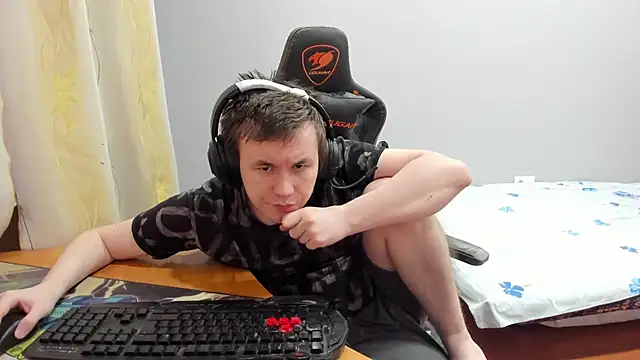 iliaskrislove live sex cam