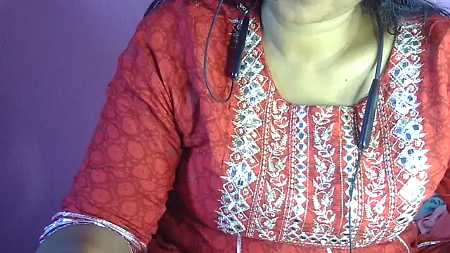 Pooja-suman's cam snapshot