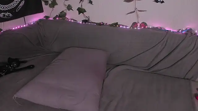 kawai_kittypus's cam snapshot