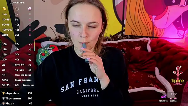 MaribelRiverr_'s cam snapshot