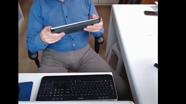 dutchpornking's cam snapshot