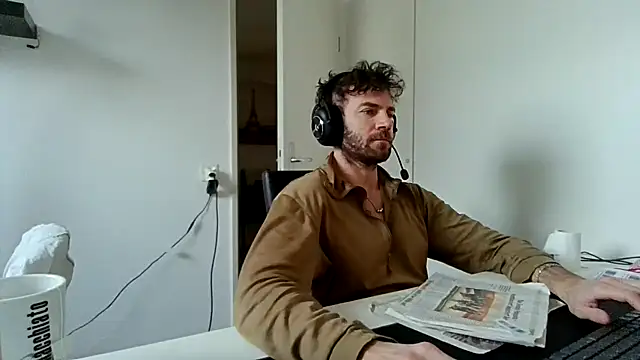 alpha-hunk's cam snapshot