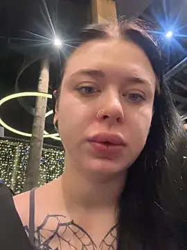 AlishaOfThorns live sex cam