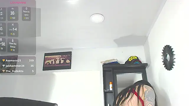 Vicky_hotmilf's cam snapshot