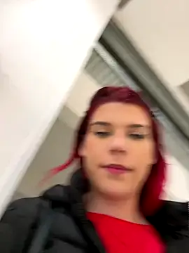 RiriRoseey live sex cam