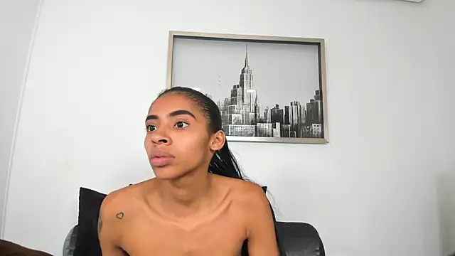 sarah_ashbourne live sex cam