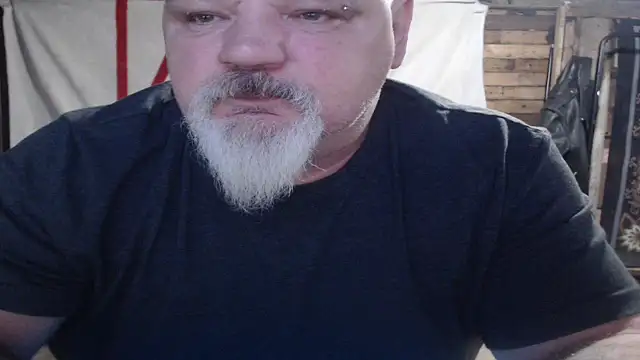 Newfiesausage1972 live sex cam