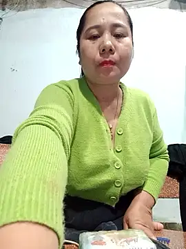 Queen-18200 live sex cam